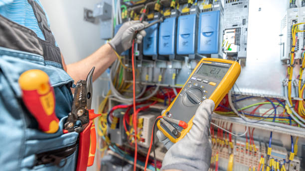 Best Licensed Electrician  in Breckenridge Hills, MO